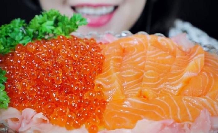 Try the salmon ikura with healthy nutrients