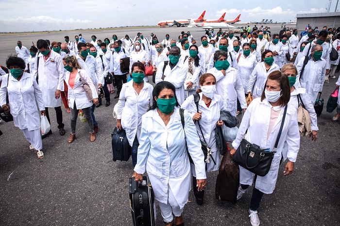 Cuba Trains Doctors From Around the World