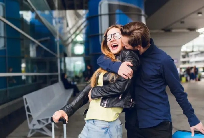 3 harsh facts long distance relationships 6